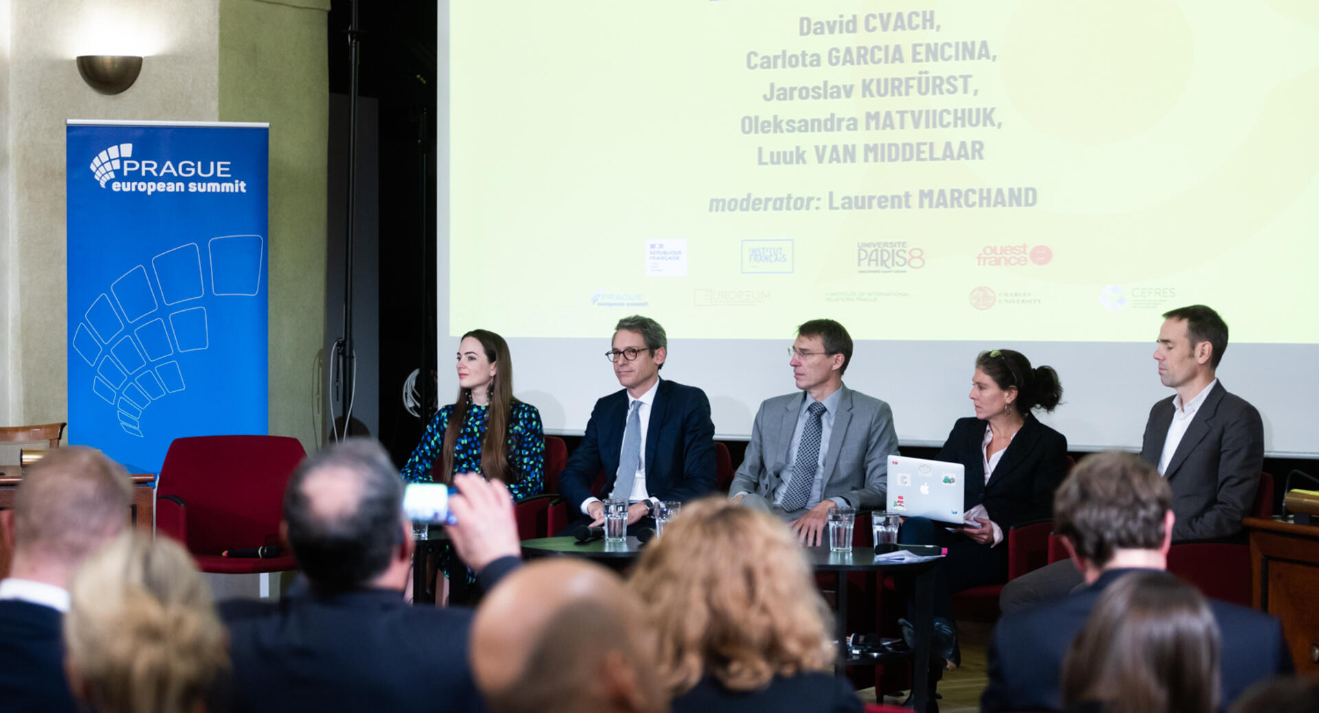 Mosaïque DT Dialogues euro 